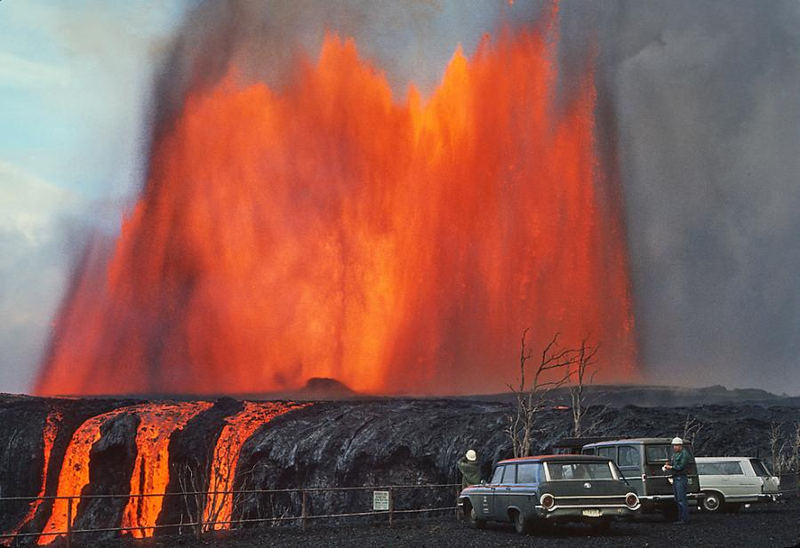 Illustration for article titled 1.774 días escupiendo lava: las espectaculares imágenes del volcán que tuvo cinco años en jaque a Hawai